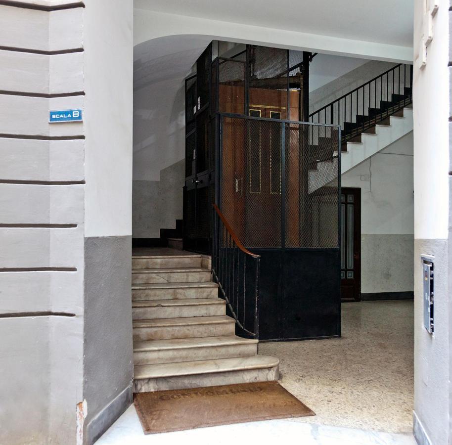 Elegant Apartment At Chiaia By Wonderful Italy Neapel Exterior foto